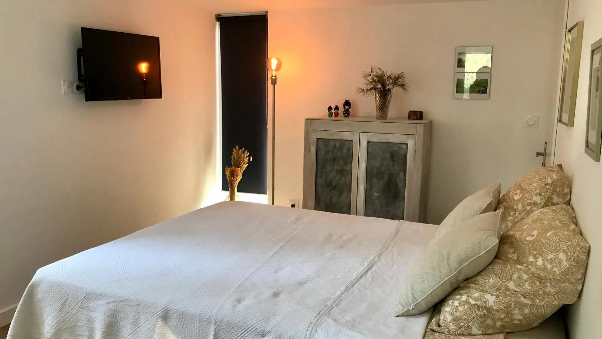 Le Cabanon De La Sainte Baume Apartment Roquevaire 0*,  France